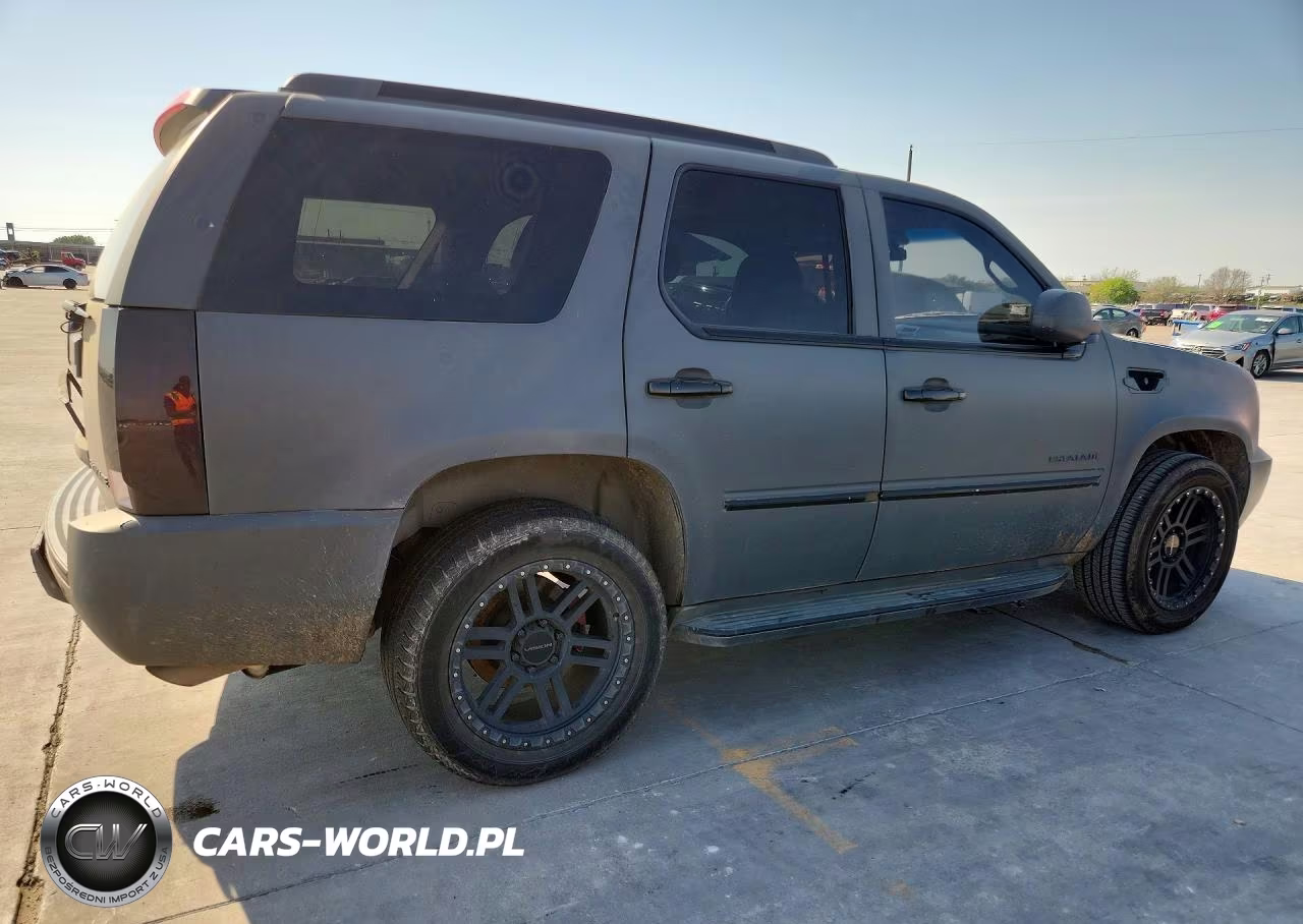 2013 Cadillac Escalade Luxury VIN:1GYS4BEF6DR192705 - 3