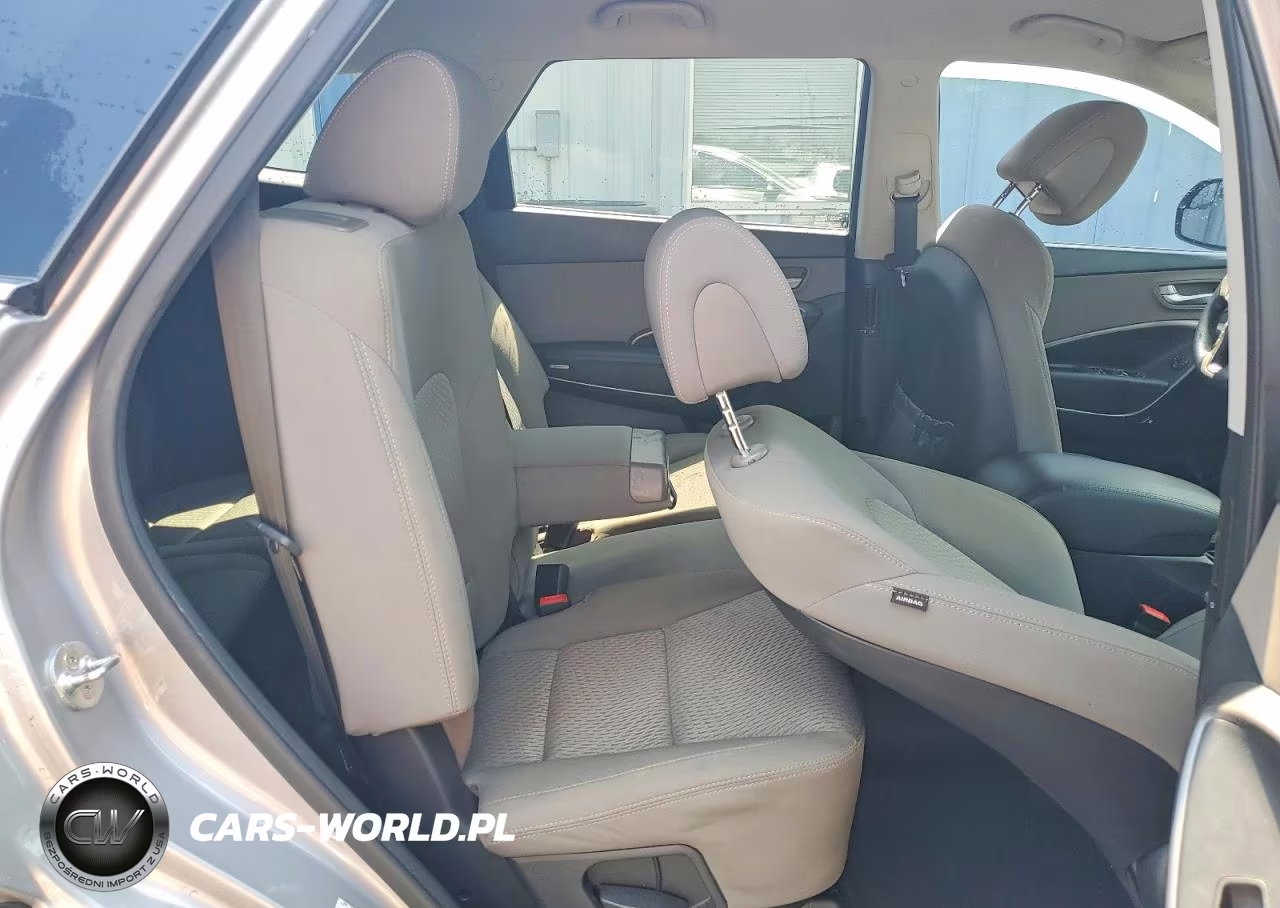 2018 Hyundai Santa Fe Se VIN:KM8SMDHFXJU257914 - 11