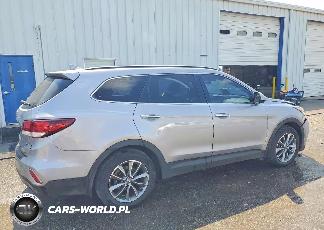 2018 Hyundai Santa Fe Se VIN:KM8SMDHFXJU257914 - 3