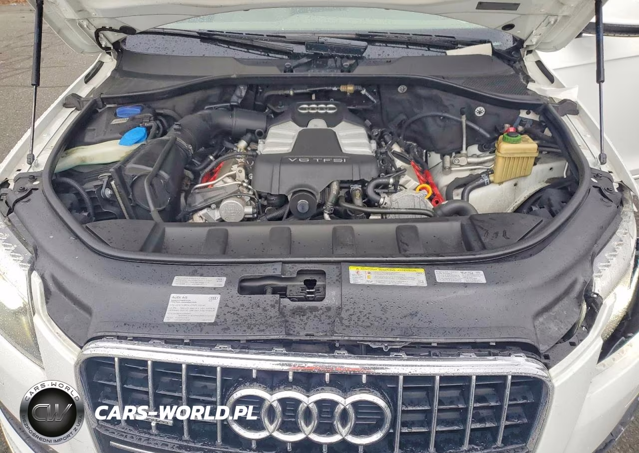 2015 Audi Q7 Premium Plus VIN:WA1LGAFE9FD024522 - 12