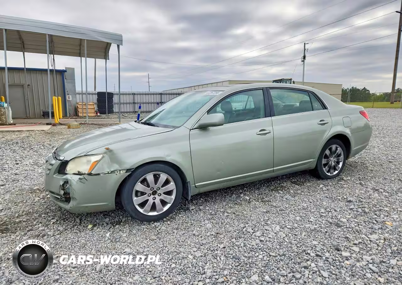 2005 Toyota Avalon Xls