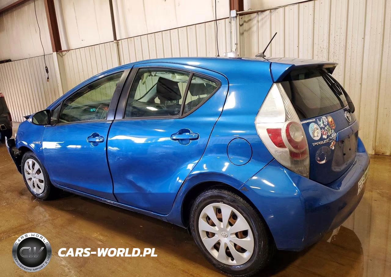 2013 Toyota Prius C Two VIN:JTDKDTB31D1534873 - 2