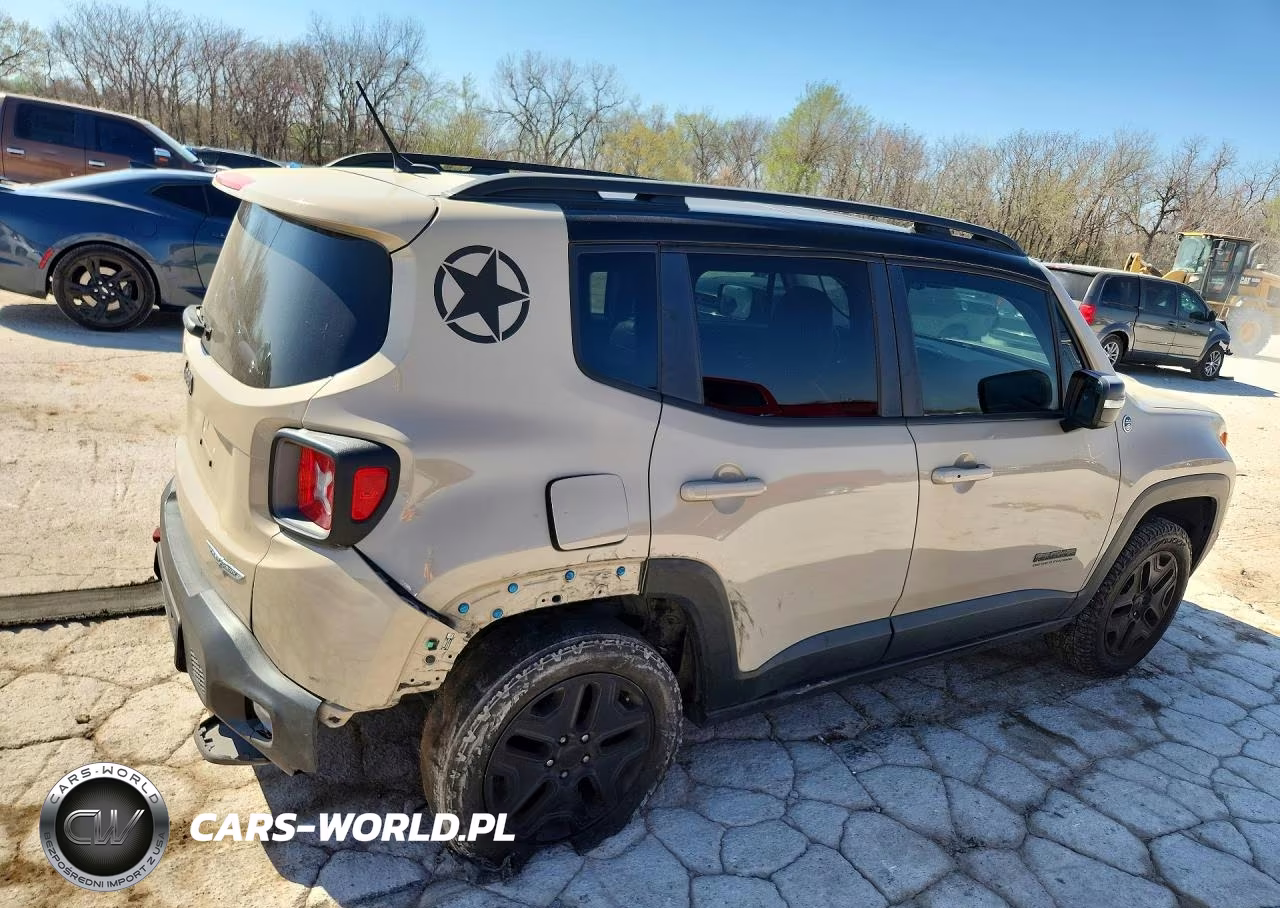 2017 Jeep Renegade Trailhawk VIN:ZACCJBCB8HPE87909 - 3