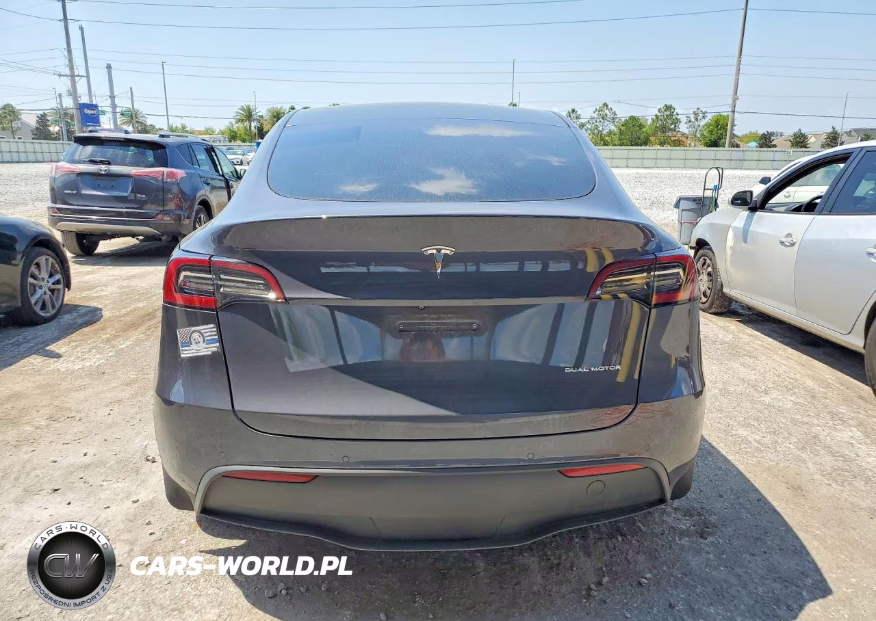 2020 Tesla Model Y VIN:5YJYGDEE7LF022724 - 6