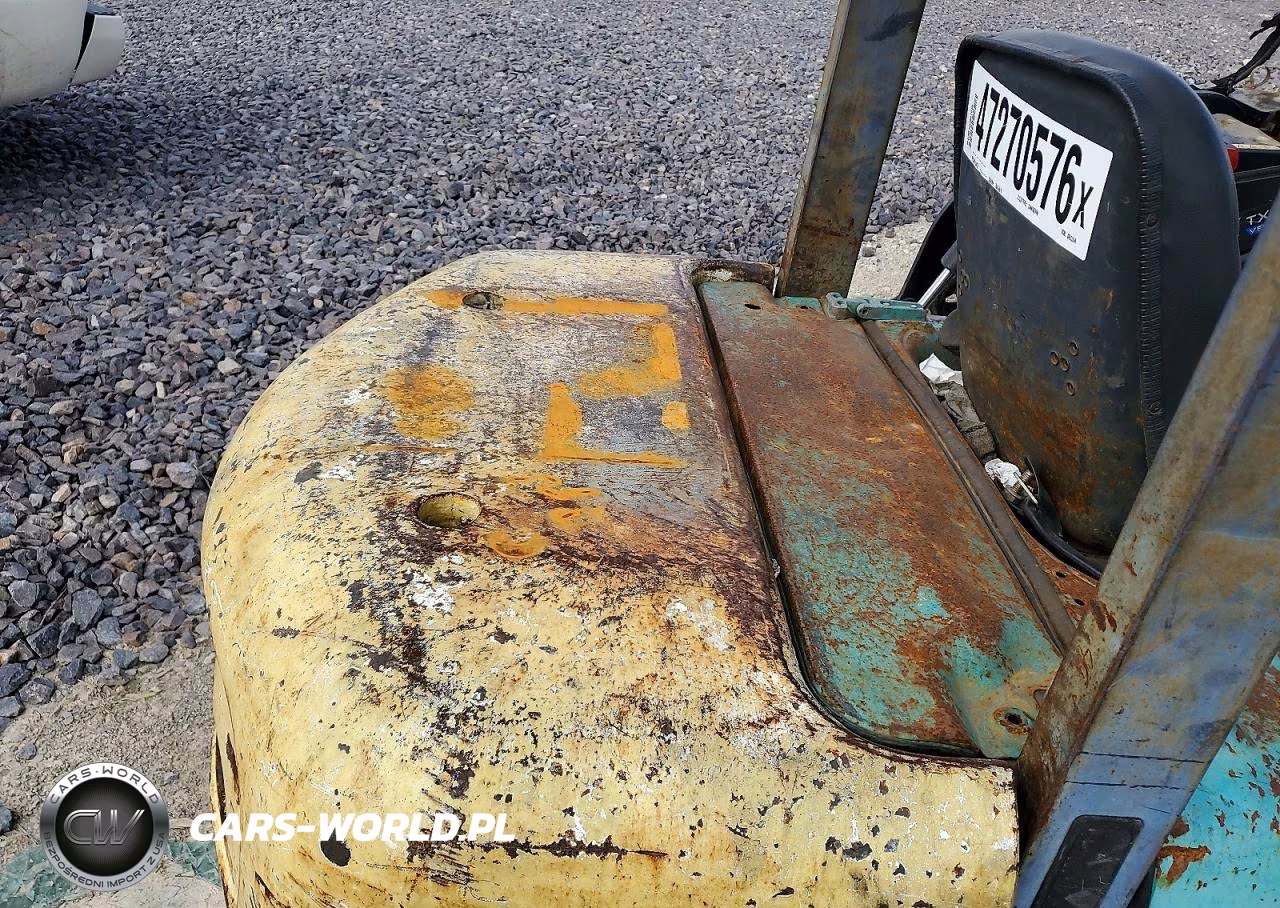 1999 Komatsu Forklift VIN:506139A - 6