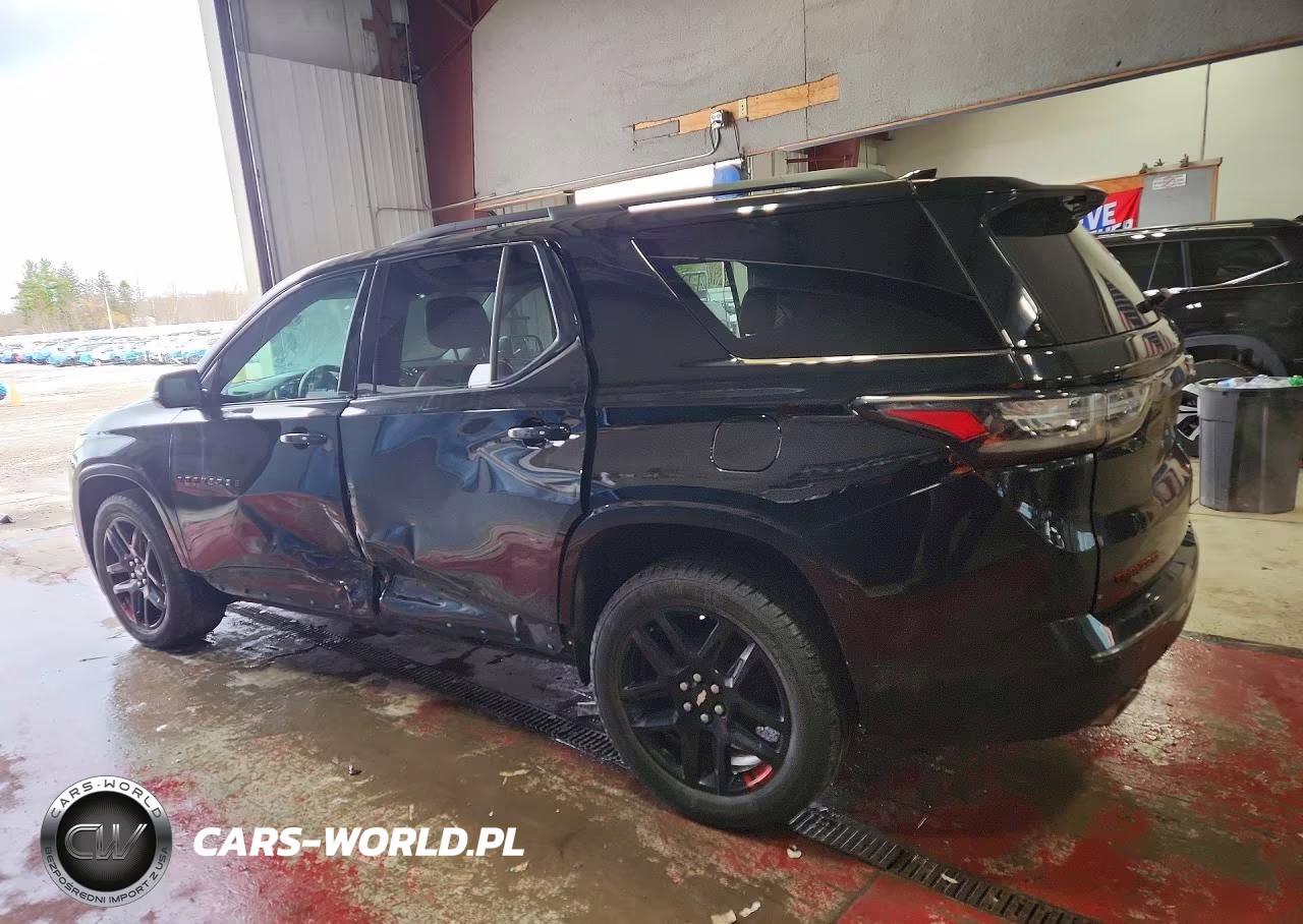 2018 Chevrolet Traverse Premier VIN:1GNEVJKW6JJ261876 - 2