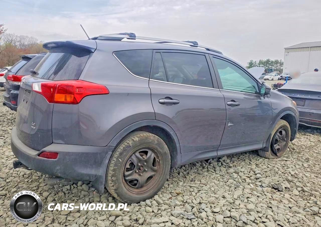 2015 Toyota Rav4 Le VIN:2T3BFREV0FW233056 - 3