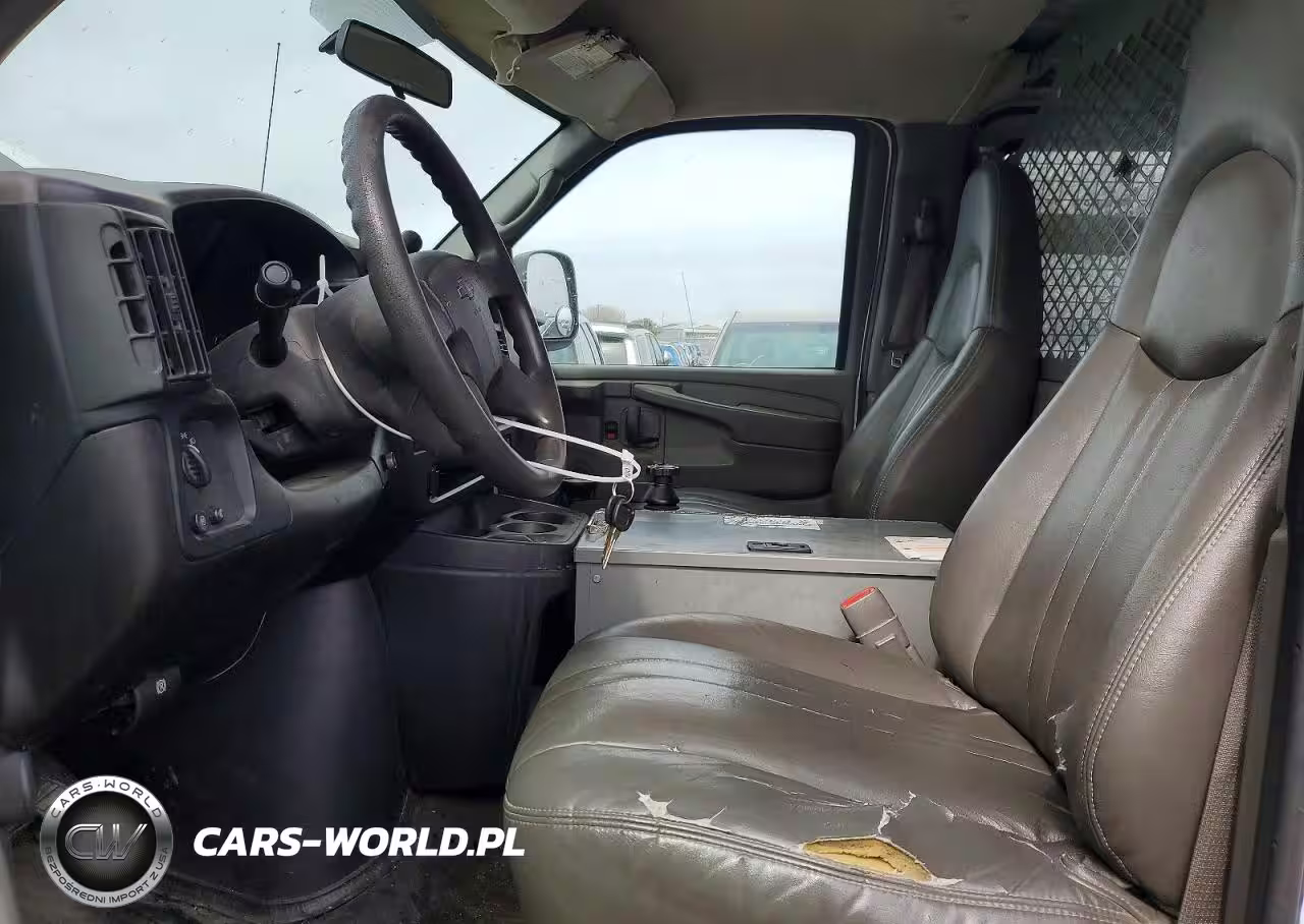 2007 Chevrolet Express 2500 Utility - Service Van VIN:1GCGG25VX71105868 - 7