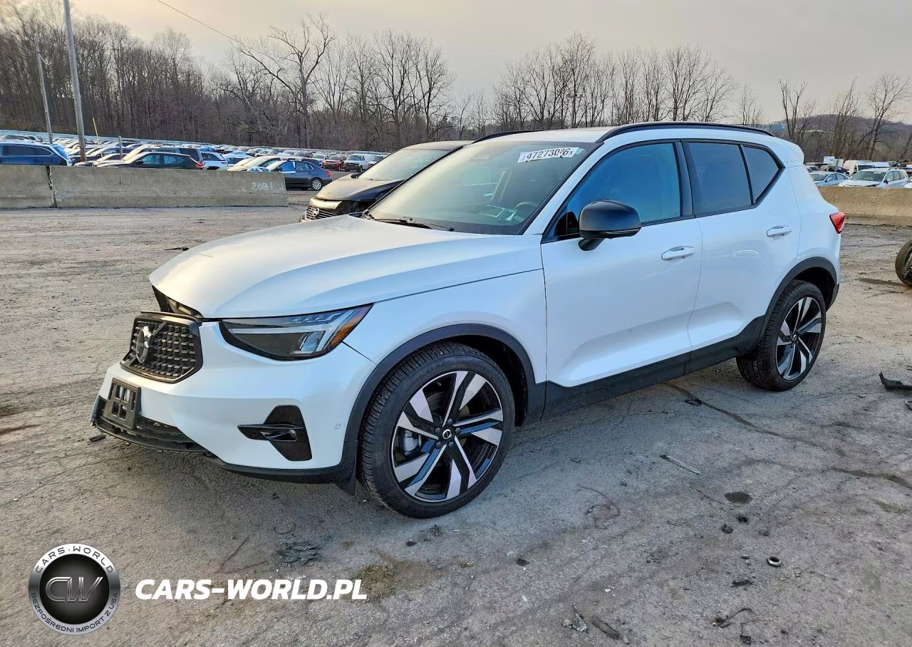 2025 Volvo Xc40 Plus
