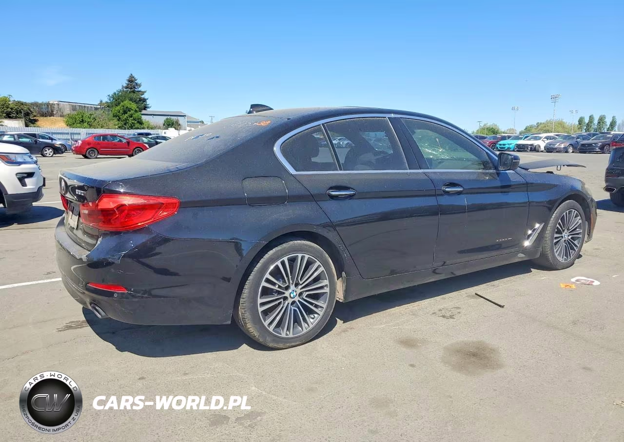 2018 BMW 530 I VIN:WBAJA5C50JWA36940 - 3