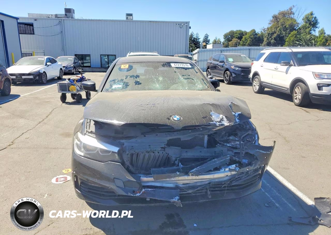 2018 BMW 530 I VIN:WBAJA5C50JWA36940 - 5