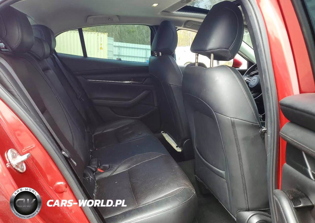 2021 Mazda 3 Premium VIN:JM1BPADL9M1318536 - 10
