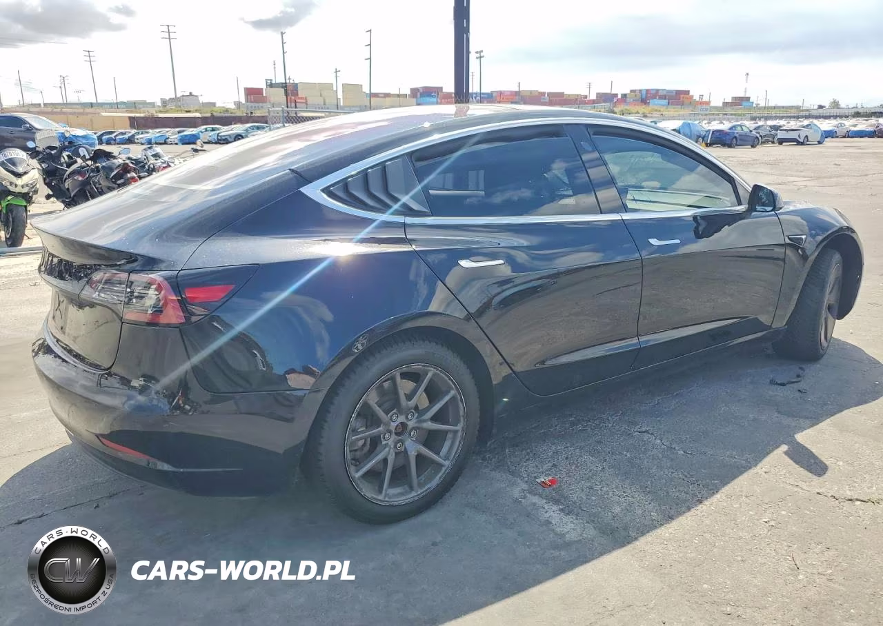 2018 Tesla Model 3 VIN:5YJ3E1EA8JF006654 - 3