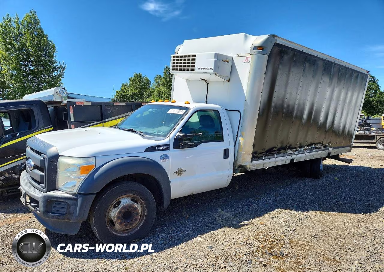 2016 Ford F550 Super Duty Refrigerated Box Truck