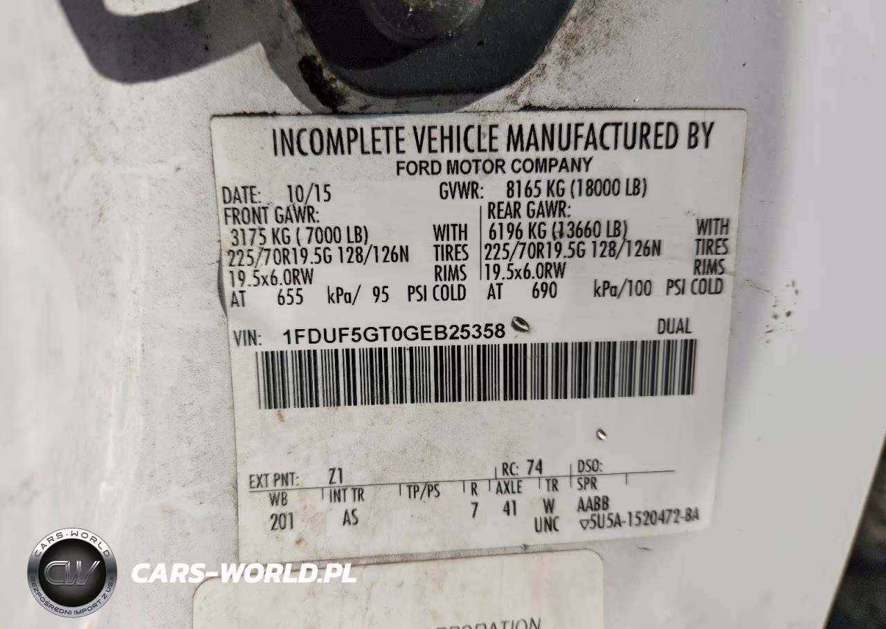 2016 Ford F550 Super Duty Refrigerated Box Truck VIN:1FDUF5GT0GEB25358 - 13