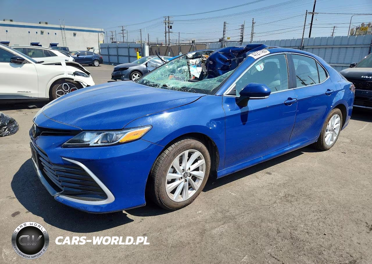 2023 Toyota Camry Le