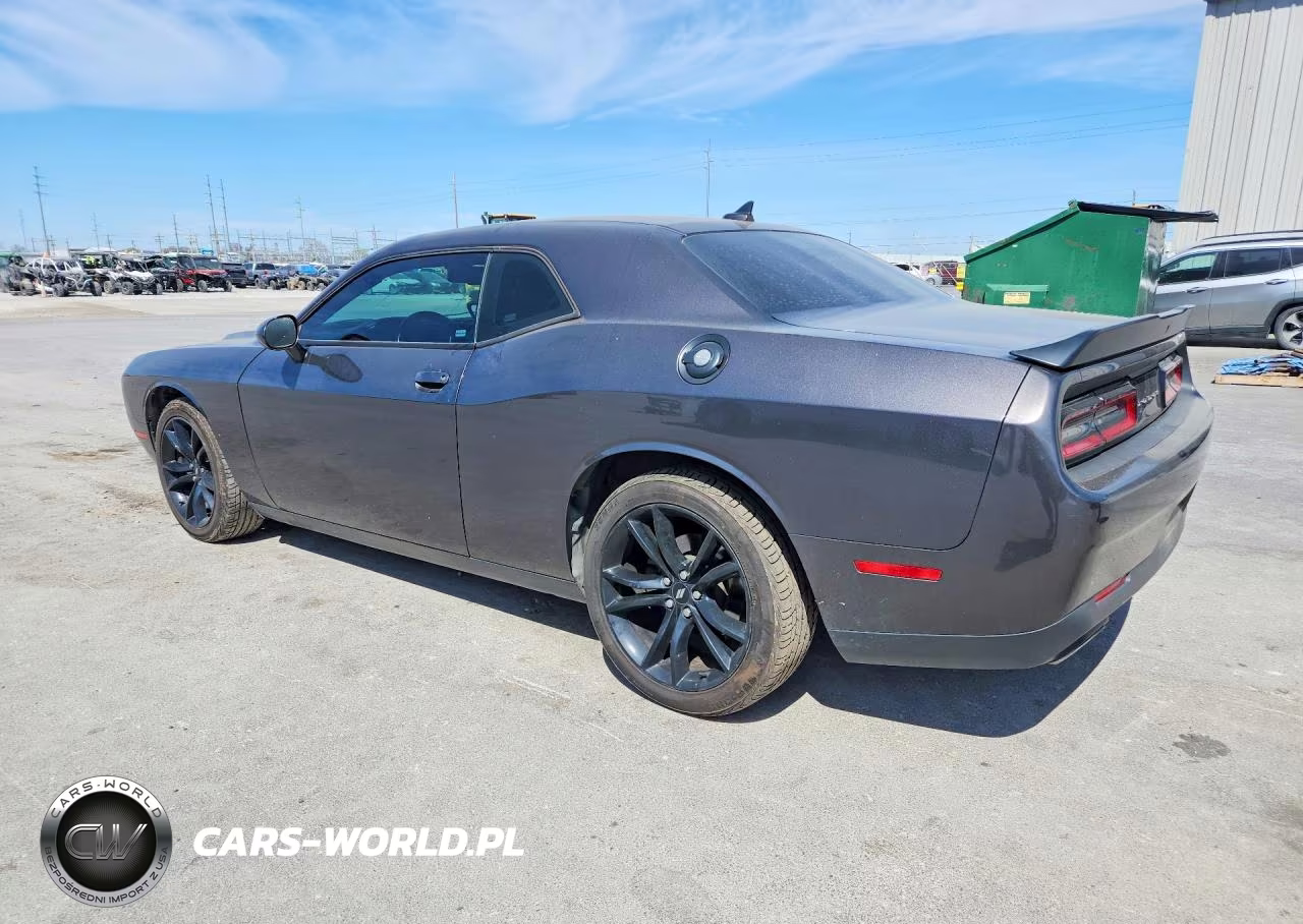 2018 Dodge Challenger Sxt VIN:2C3CDZAG3JH192064 - 2