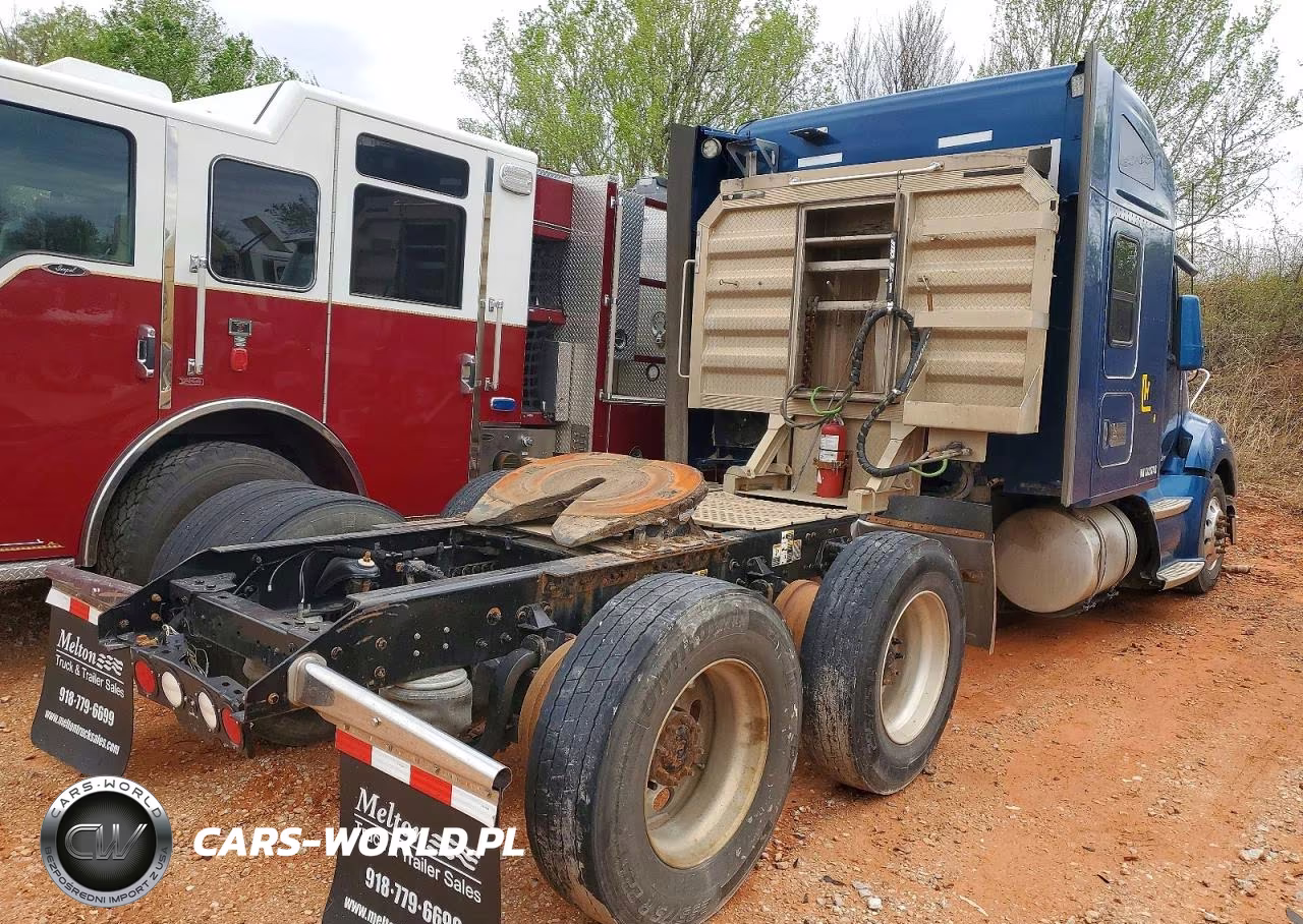 2019 Kenworth Construction T680 VIN:1XKYDP9X9KJ237149 - 4