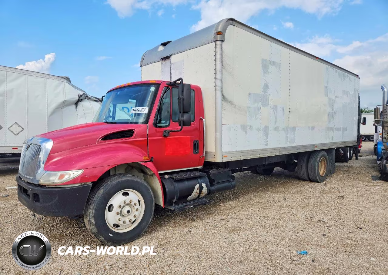 2009 International 4300 Box Truck