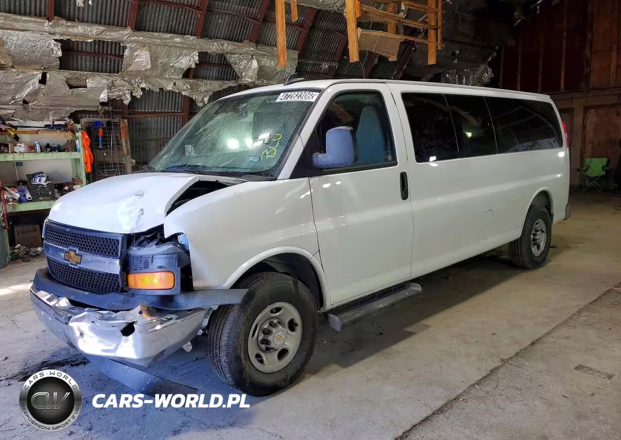 2025 Chevrolet Express G3500 Lt