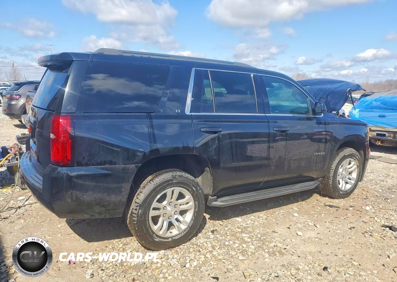 2018 Chevrolet Tahoe K1500 Lt VIN:1GNSKBKC7JR172391 - 3