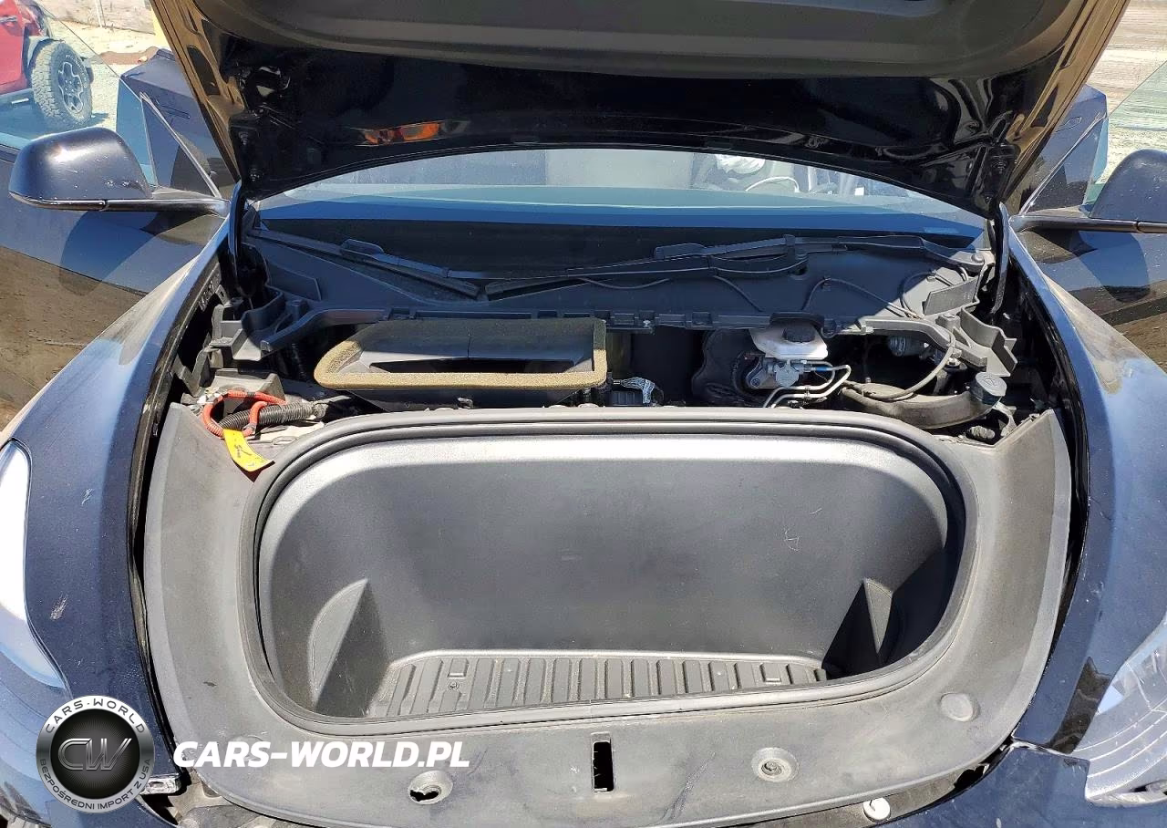 2021 Tesla Model Y VIN:5YJYGDEF1MF151293 - 11
