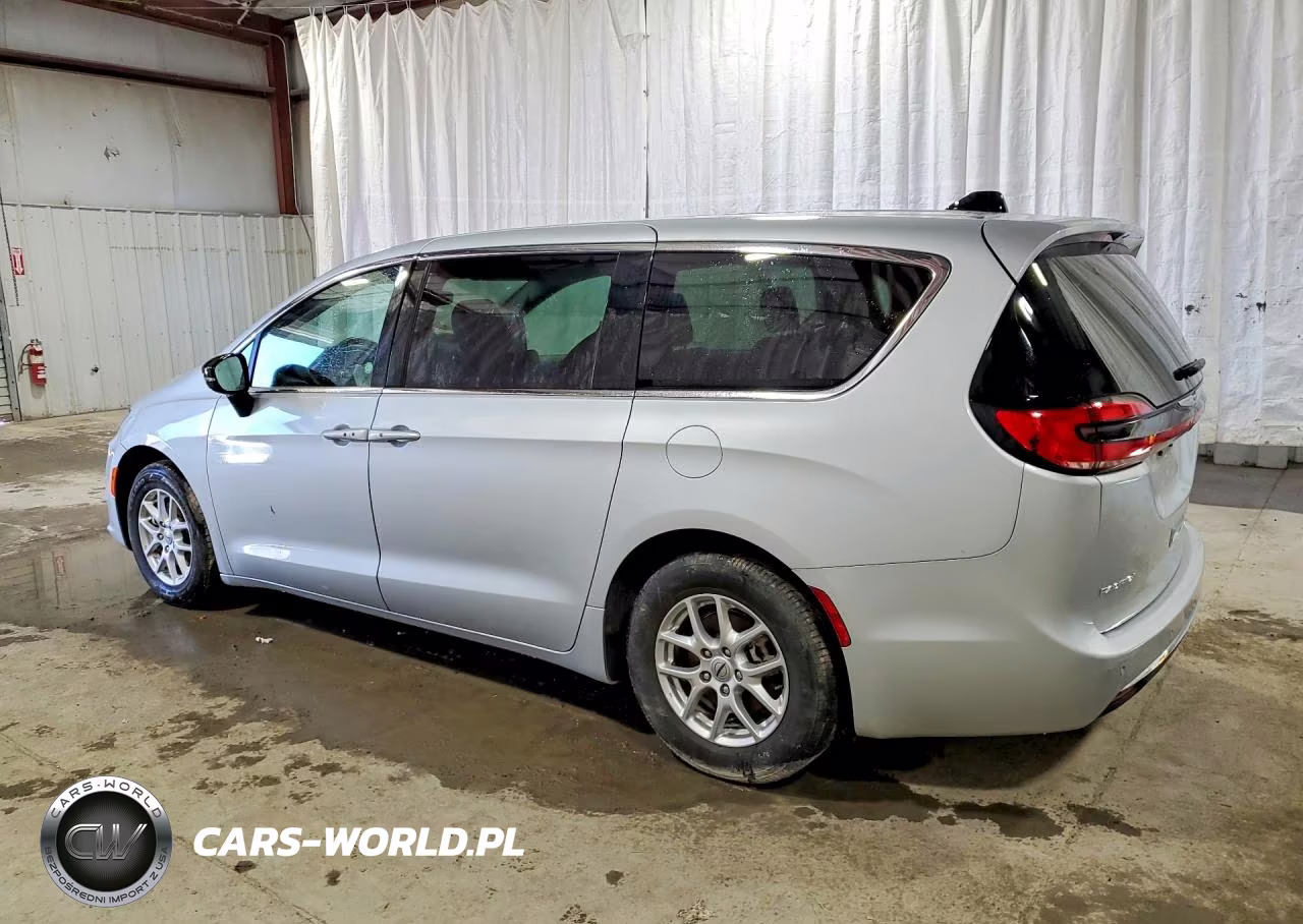 2024 Chrysler Pacifica Touring L VIN:2C4RC1BG0RR145217 - 2