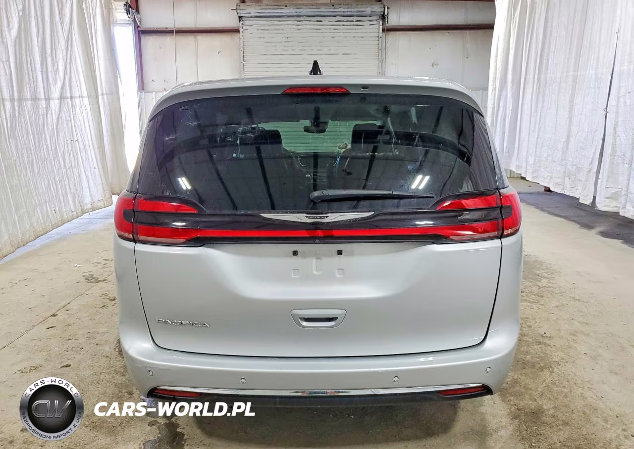 2024 Chrysler Pacifica Touring L VIN:2C4RC1BG0RR145217 - 6