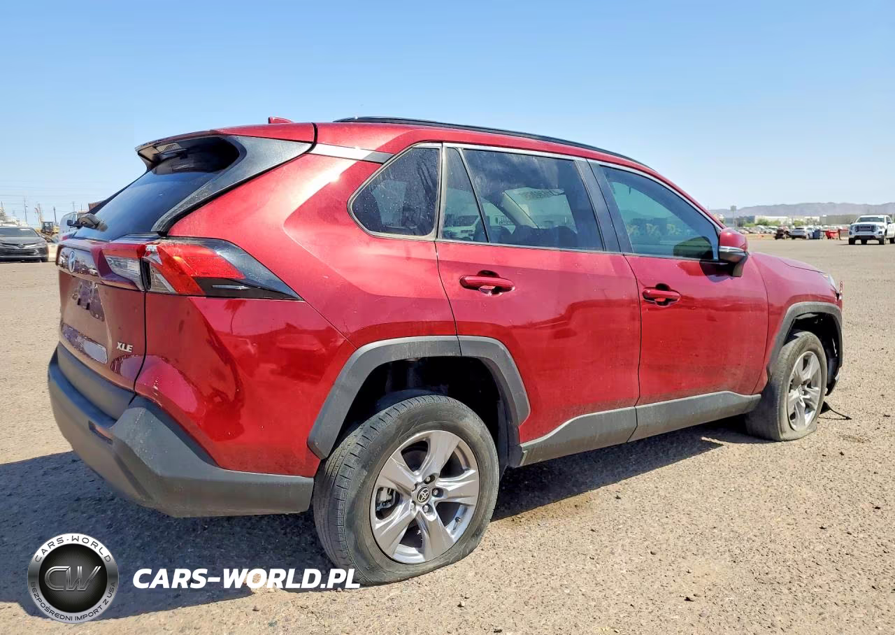 2024 Toyota Rav4 Xle VIN:2T3W1RFV4RW362324 - 3