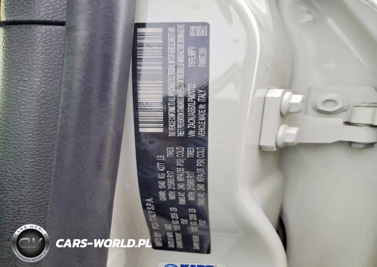 2020 Jeep Renegade Latitude VIN:ZACNJABBXLPM01722 - 13