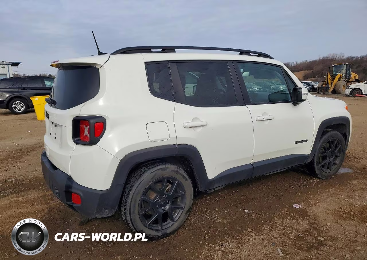 2020 Jeep Renegade Latitude VIN:ZACNJABBXLPM01722 - 3
