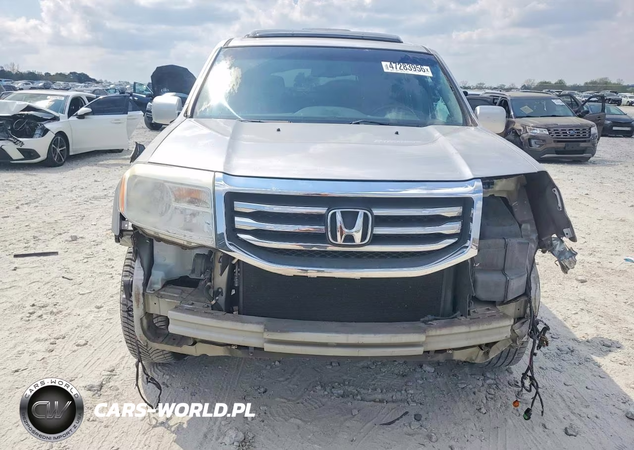 2012 Honda Pilot Touring VIN:5FNYF3H97CB024565 - 5