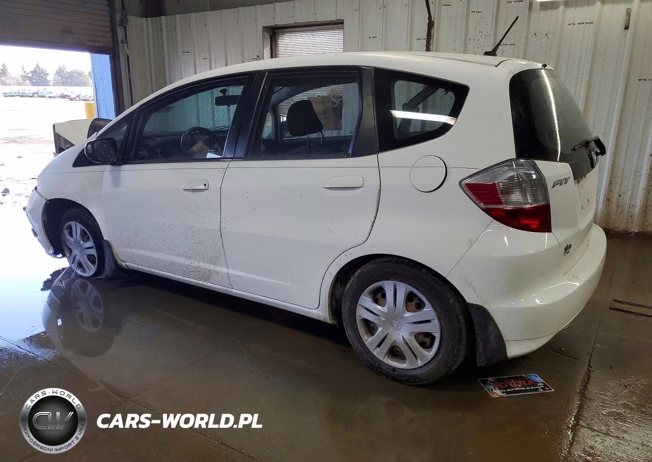 2011 Honda Fit VIN:JHMGE8H32BC025298 - 2