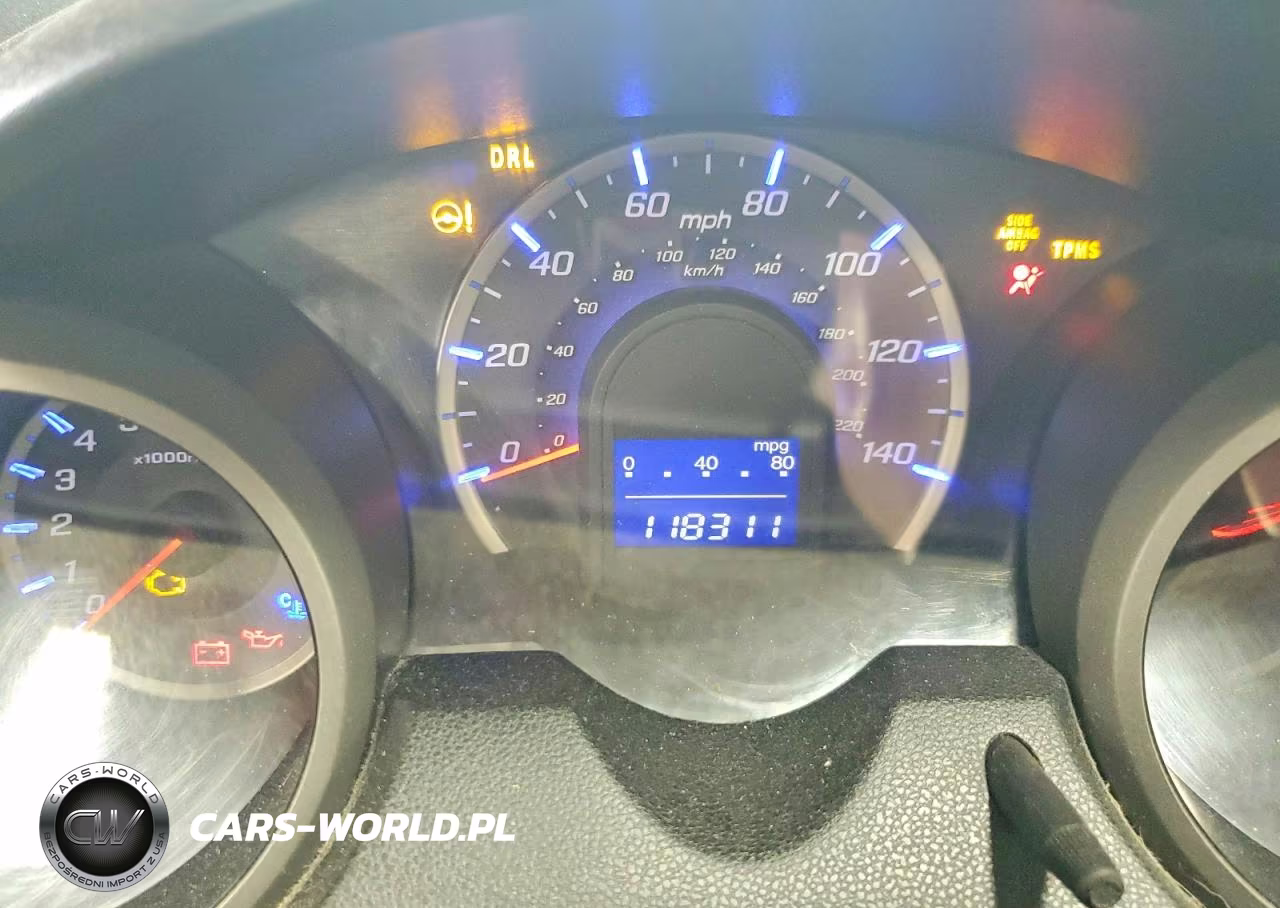 2011 Honda Fit VIN:JHMGE8H32BC025298 - 9
