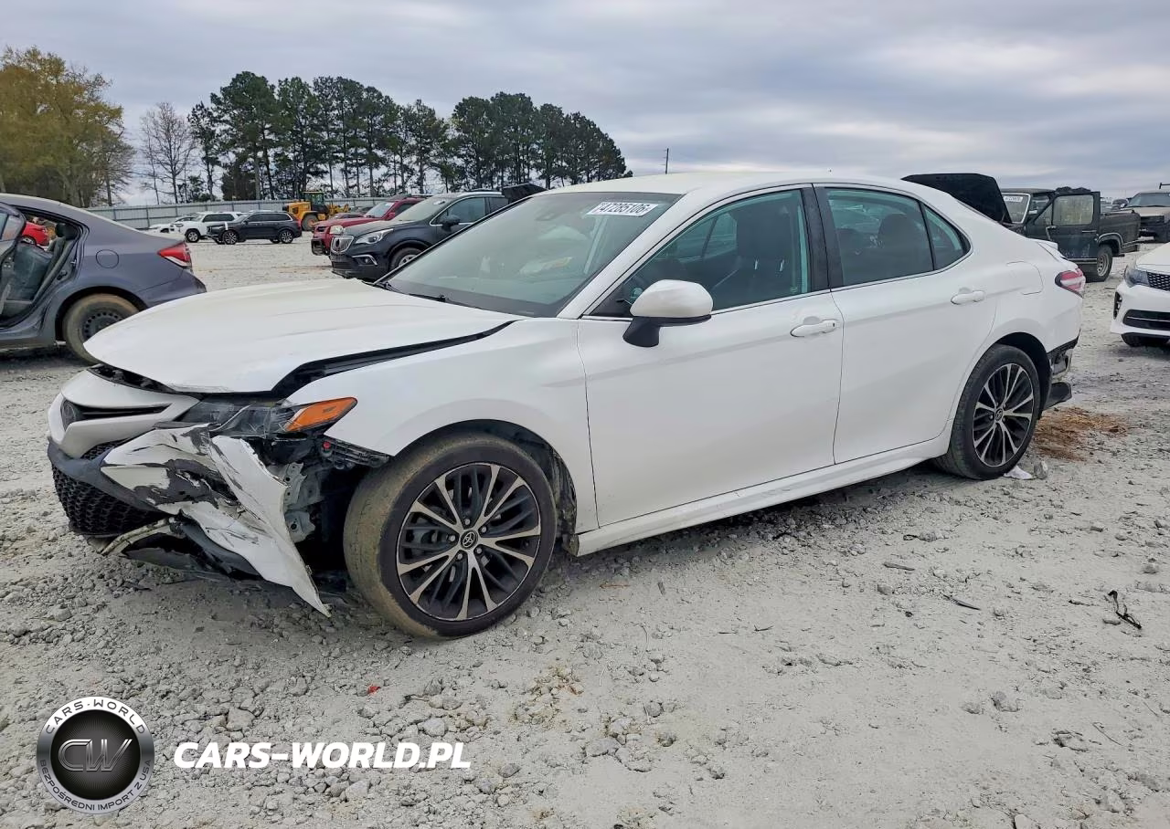 2020 Toyota Camry Se