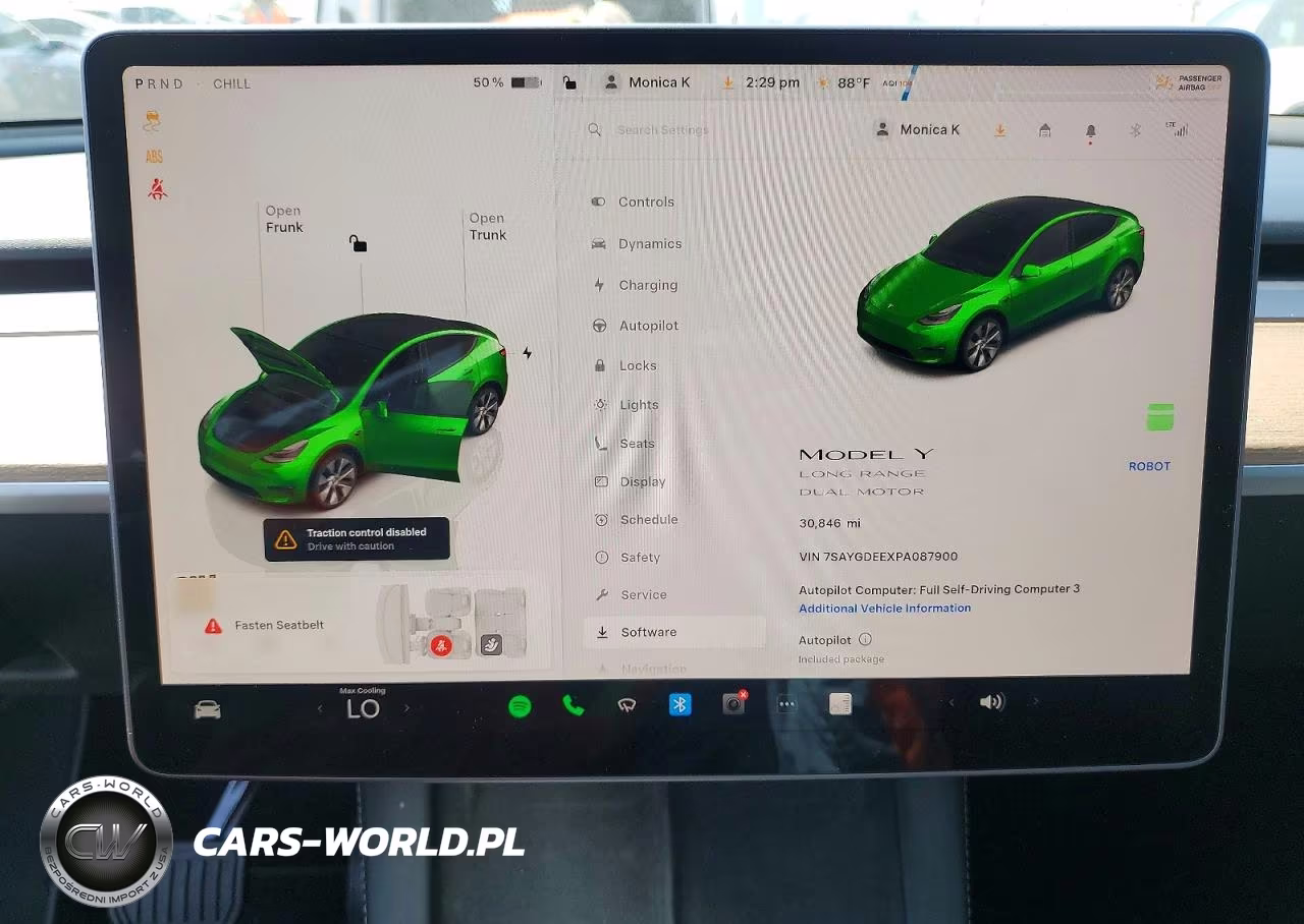2023 Tesla Model Y VIN:7SAYGDEEXPA087900 - 9