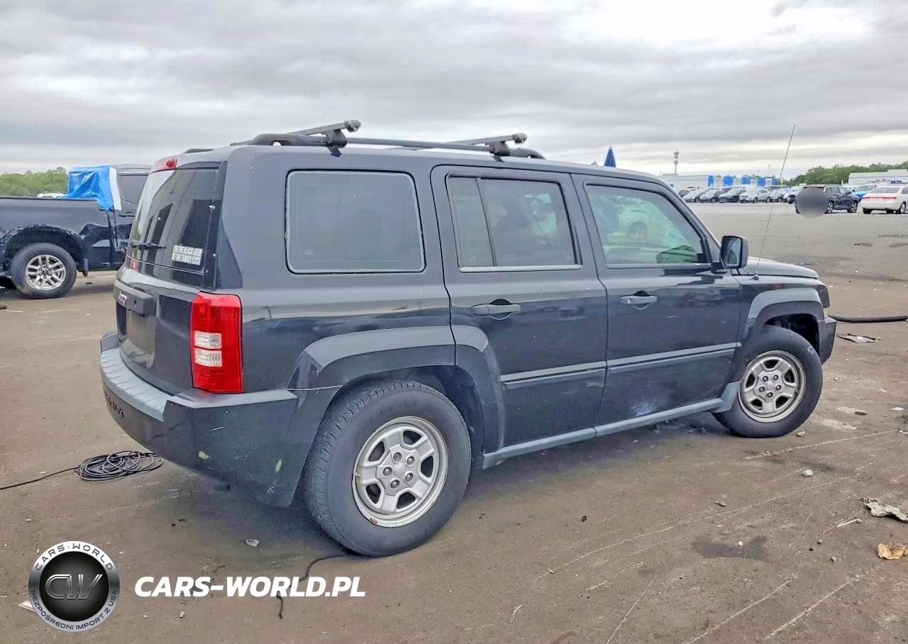 2008 Jeep Patriot Sport VIN:1J8FT28W88D649404 - 3