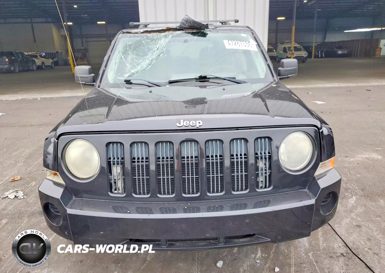 2008 Jeep Patriot Sport VIN:1J8FT28W88D649404 - 5