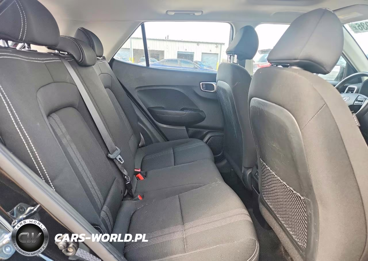 2024 Hyundai Venue Sel VIN:KMHRC8A3XRU330039 - 10