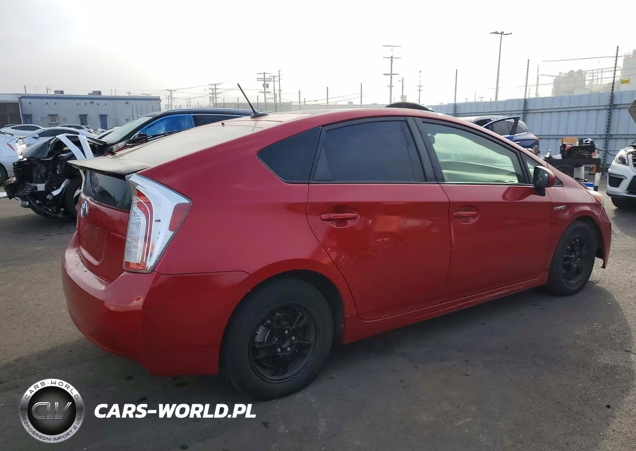 2015 Toyota Prius Four VIN:JTDKN3DU7F1912992 - 3
