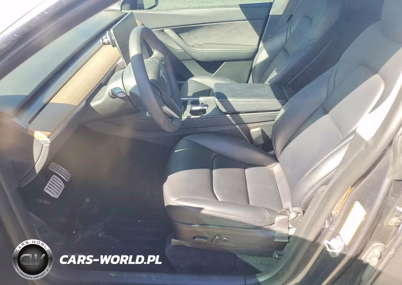 2022 Tesla Model Y VIN:7SAYGDEF5NF461614 - 7