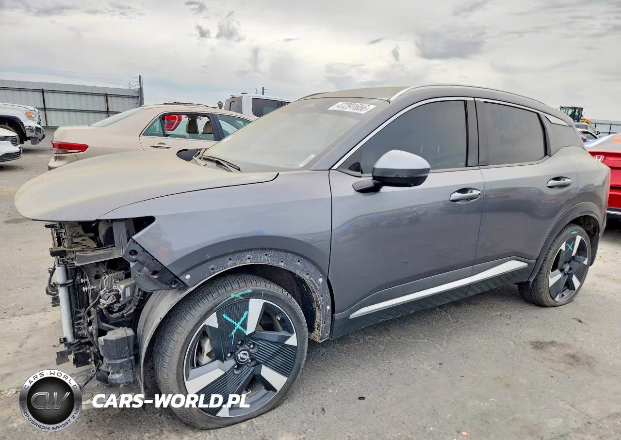 2025 Nissan Kicks Sr