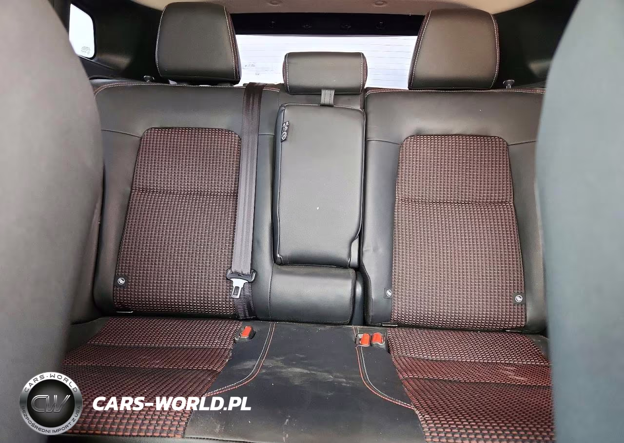 2025 Nissan Kicks Sr VIN:3N8AP6DA5SL338073 - 10