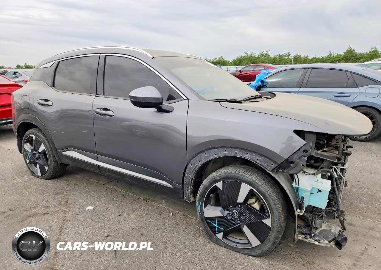 2025 Nissan Kicks Sr VIN:3N8AP6DA5SL338073 - 4