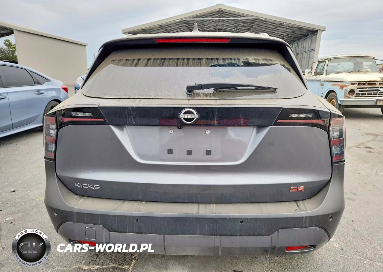 2025 Nissan Kicks Sr VIN:3N8AP6DA5SL338073 - 6