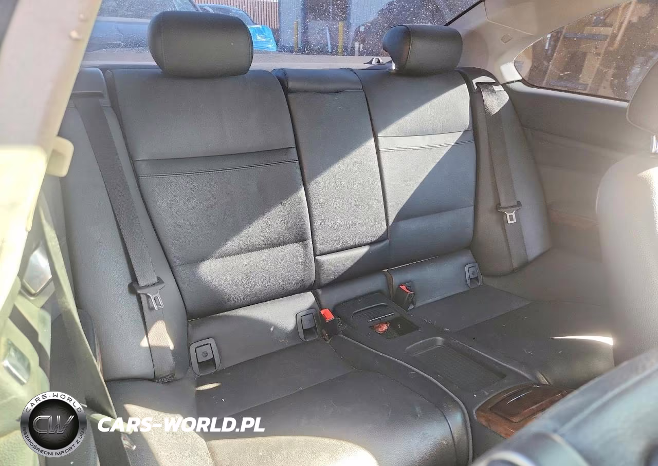 2011 BMW 335 Xi VIN:WBAKF9C57BE261714 - 10