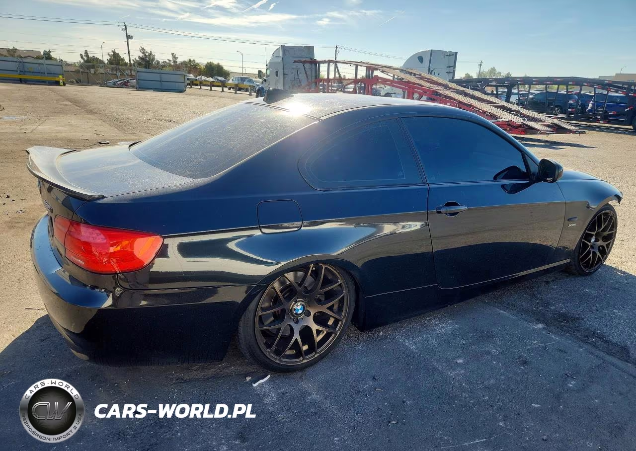 2011 BMW 335 Xi VIN:WBAKF9C57BE261714 - 3