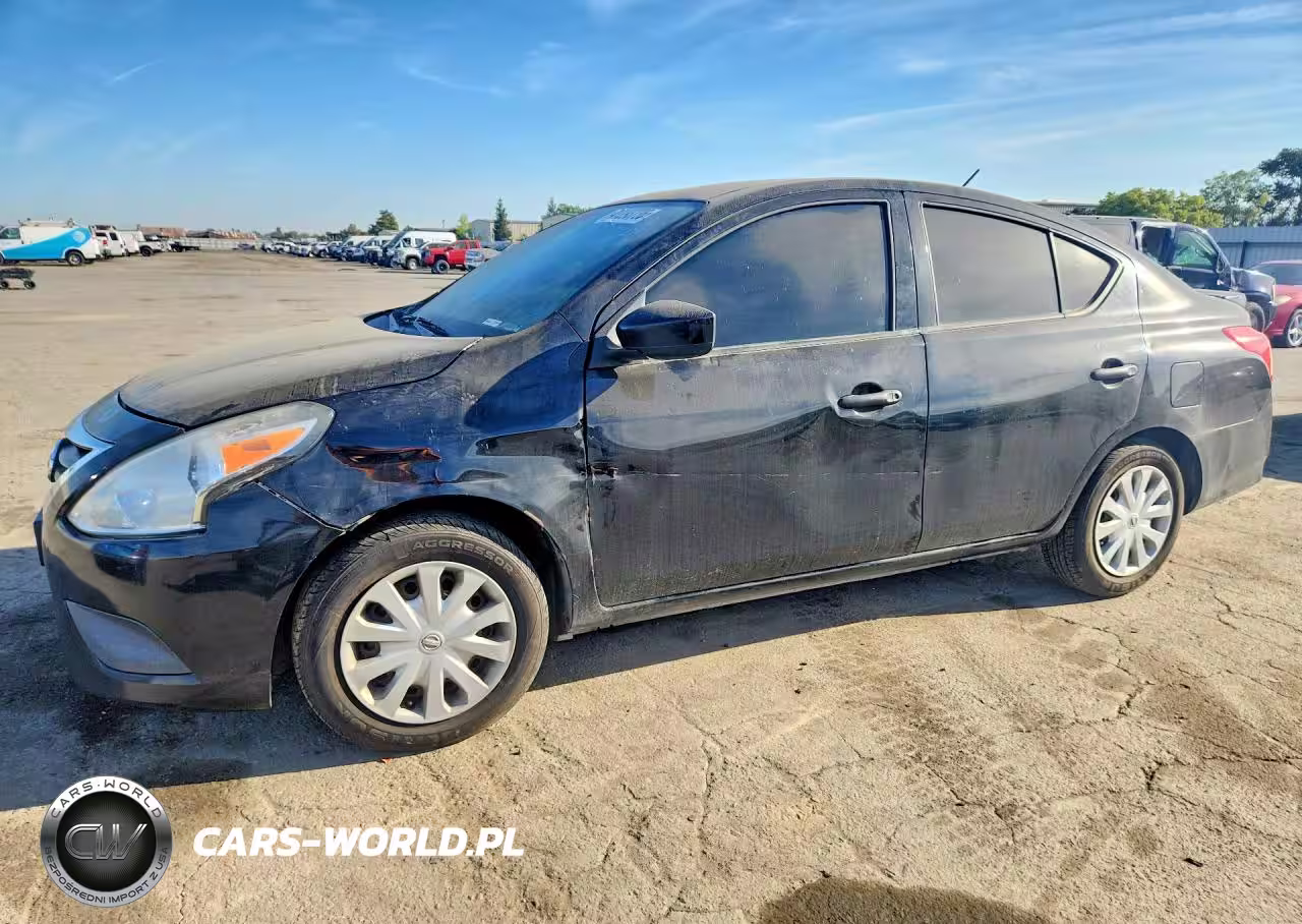 2019 Nissan Versa S Plus