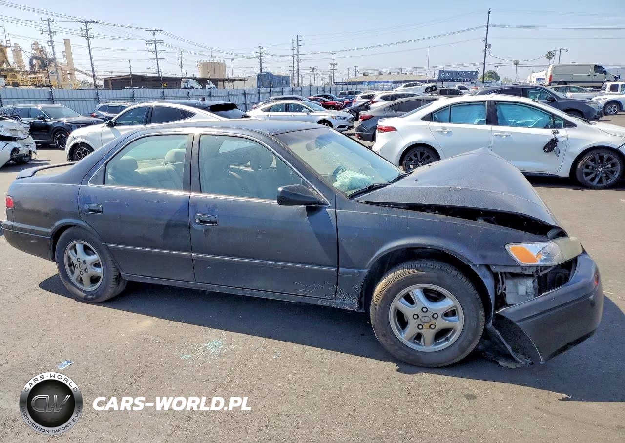 1998 Toyota Camry Le VIN:JT2BG22K2W0113481 - 4
