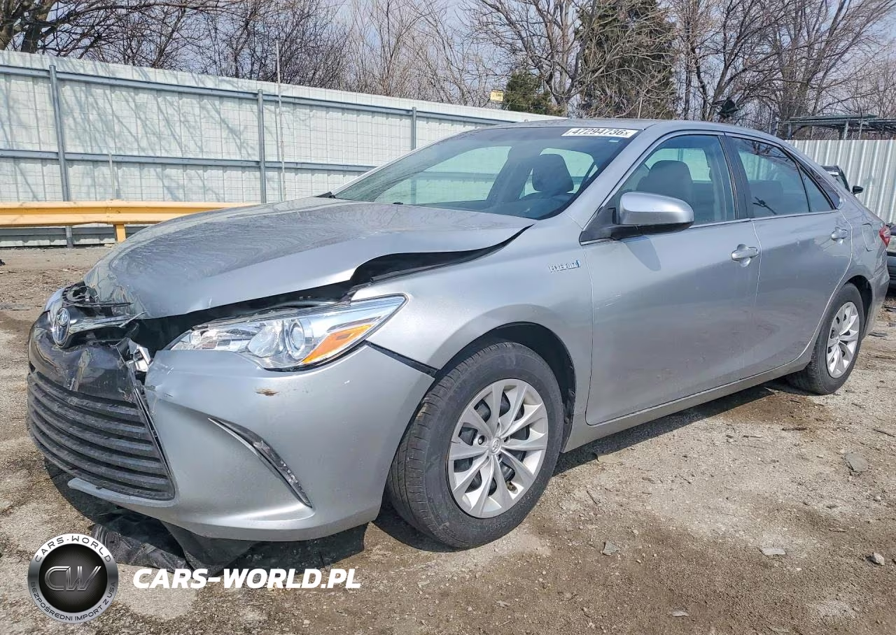 2015 Toyota Camry Hybrid Le